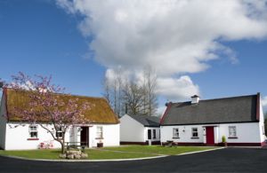 McGuire's Red Door Cottages 